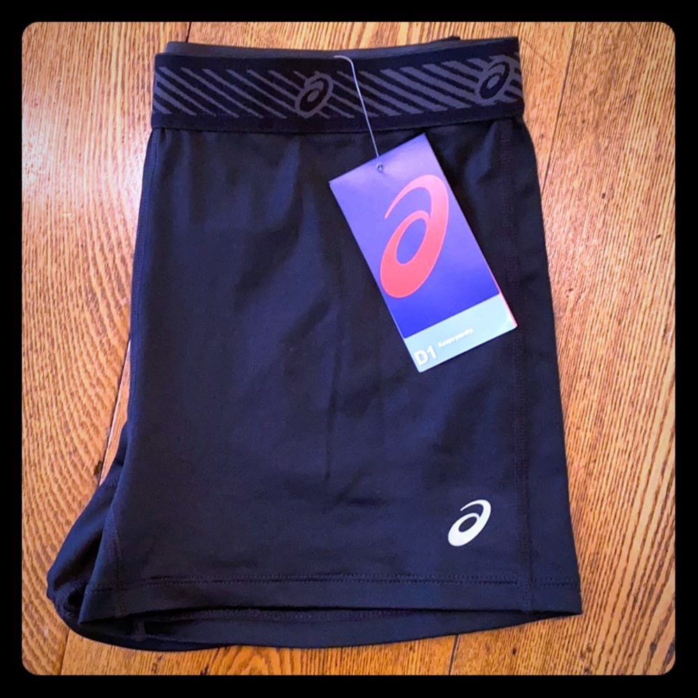 Asics 3 in logo short medium